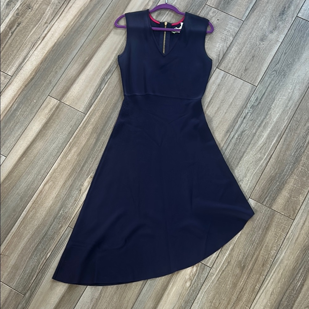 Elegant Navy Blue Sleeveless Dress